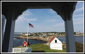 pictures-of-maine_inside-nubble-lighthouse